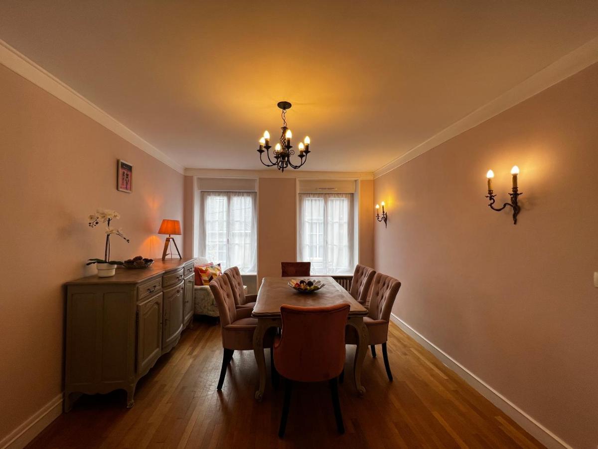 A La Maison - hébergement de luxe Domfront  Extérieur photo